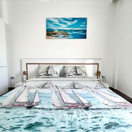 Sea Pleasure Apartment II Peraia  ภายนอก รูปภาพ