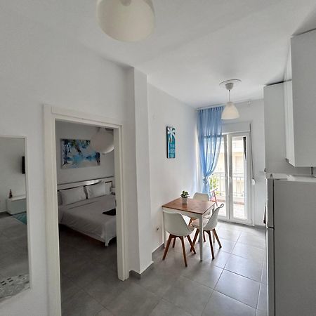 Sea Pleasure Apartment II Peraia  ภายนอก รูปภาพ
