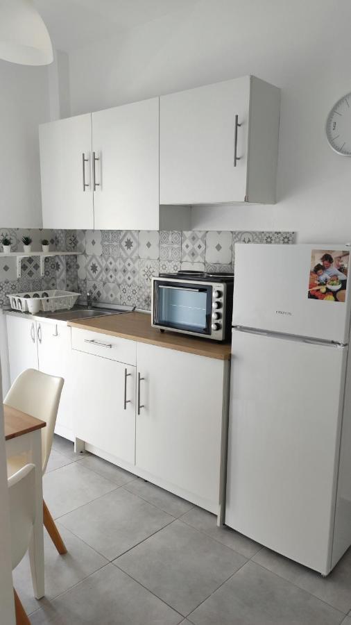 Sea Pleasure Apartment II Peraia  ภายนอก รูปภาพ