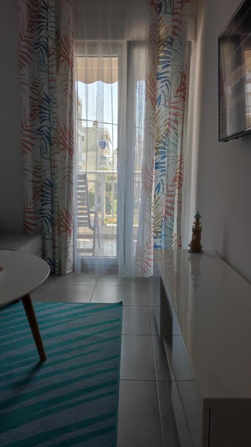 Sea Pleasure Apartment II Peraia  ภายนอก รูปภาพ