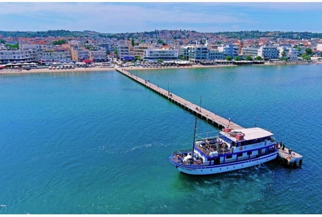 Sea Pleasure Apartment II Peraia  ภายนอก รูปภาพ